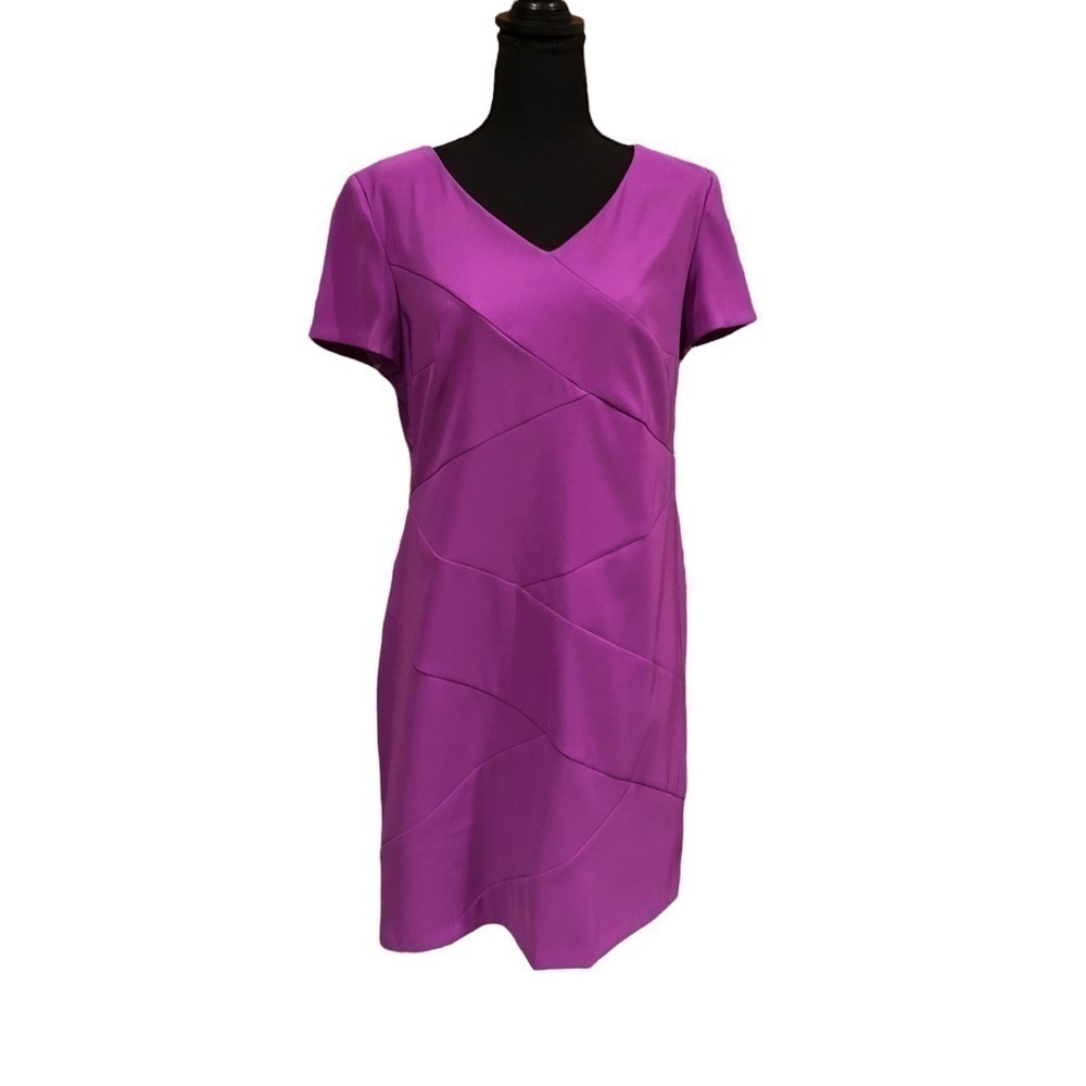 đ
şFUSCHSIA Dress By AGB